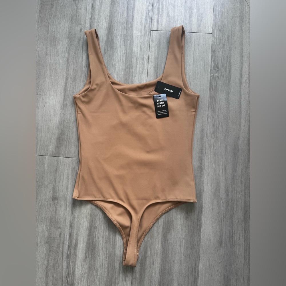NWT Express Body Contour Bodysuit in Pecan - Picture 3 of 4